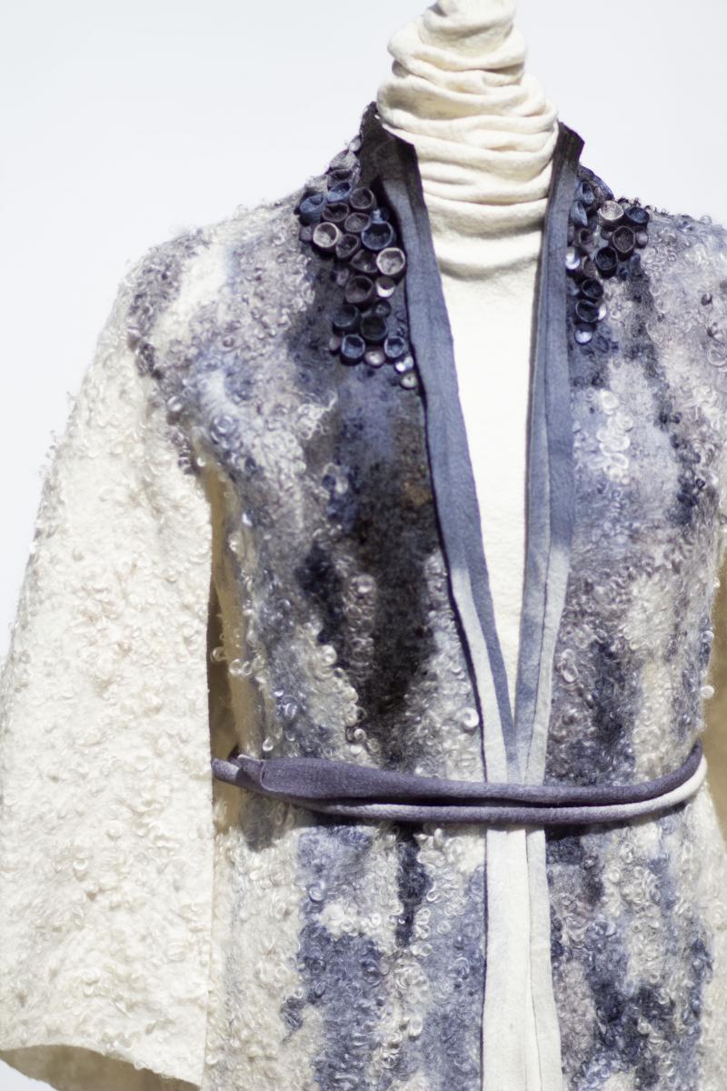 "Uranus tail" ECO Fur Cape picture