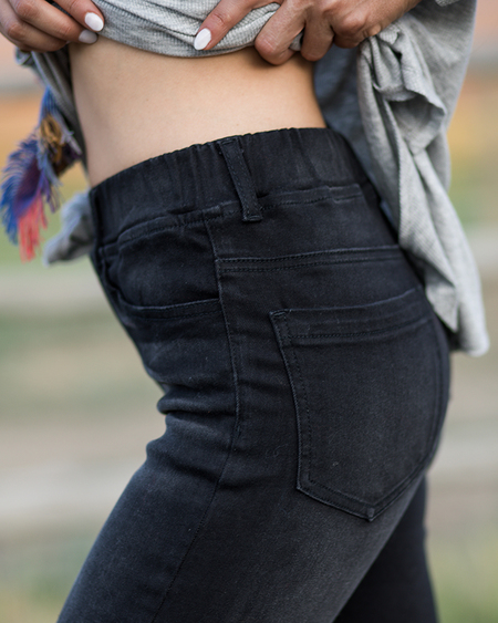 Stretched Denim Black Jeggings picture