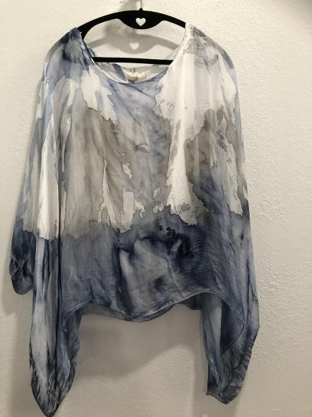 Silk Lav top, 2 Colors picture