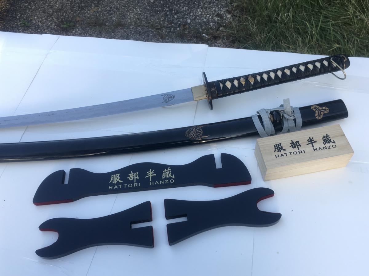 Kill Bill Bride's Sword Replica Movie Katana Lion Engraved Blade w Display Stand