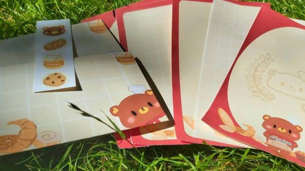 Bear Bakery Letter Writing Set picture