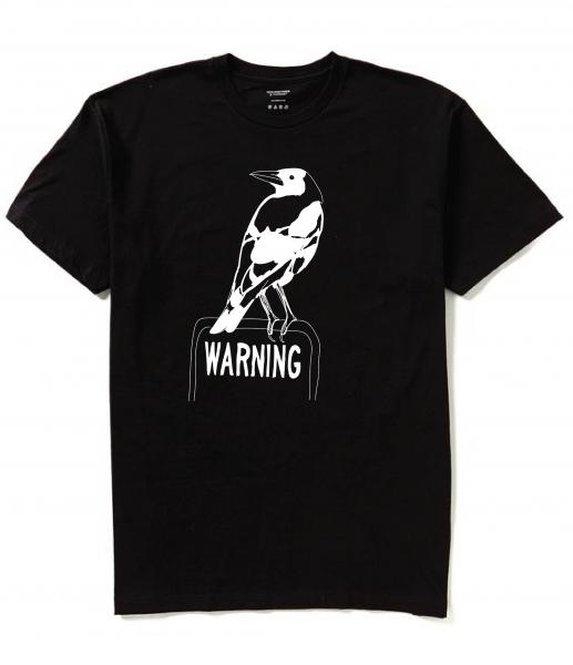 Funny Magpie Men's T-Shirt picture