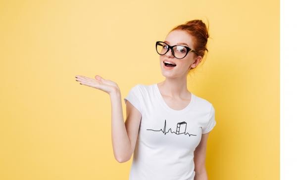 Books love Women's T-Shirt picture