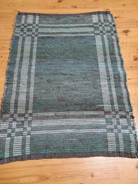 #FB359 Green Handwoven Llama Fiber Floor Rug - 29"x41" Woven Rug picture