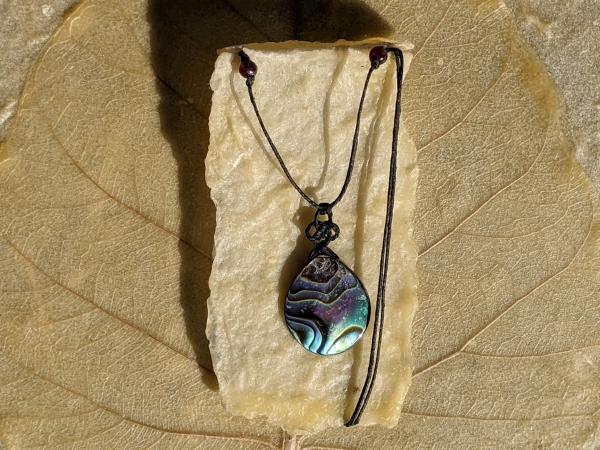 Paua Shell Triquetra Knot Necklace