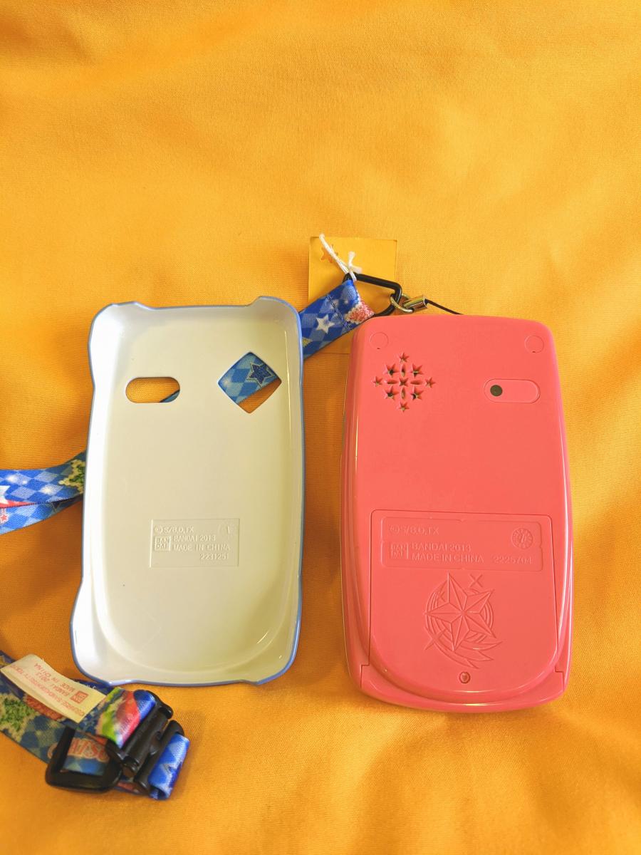 *Pre-owned Aikatsu Phone with Dream Academy Case and Strap Bandai 2013 picture