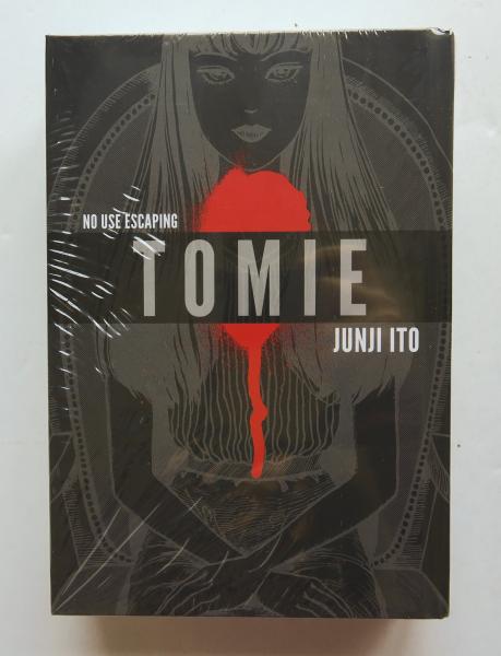 TOMIE No Use Escaping Deluxe Edition Junji Ito Viz Media Manga Book