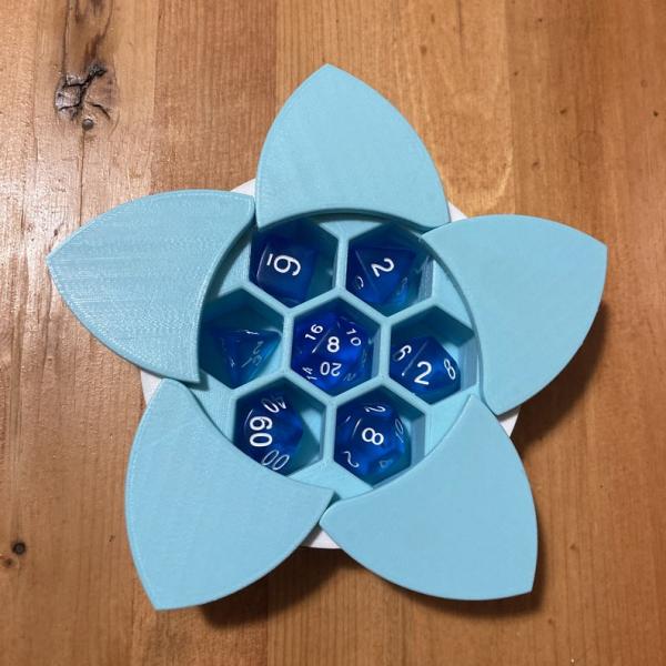 Aperture Dice Box - Mint Blue Body and Petals with White Ring