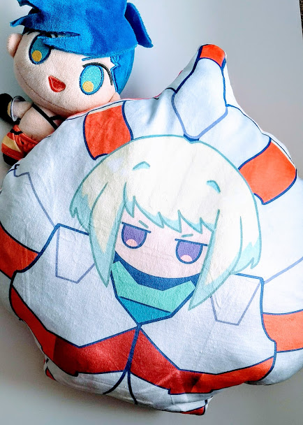 Lio is Stored in the Matoi 45cm Soft Plush Pillow picture