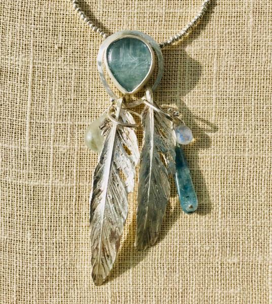 Heavenly Peace Feather Necklace