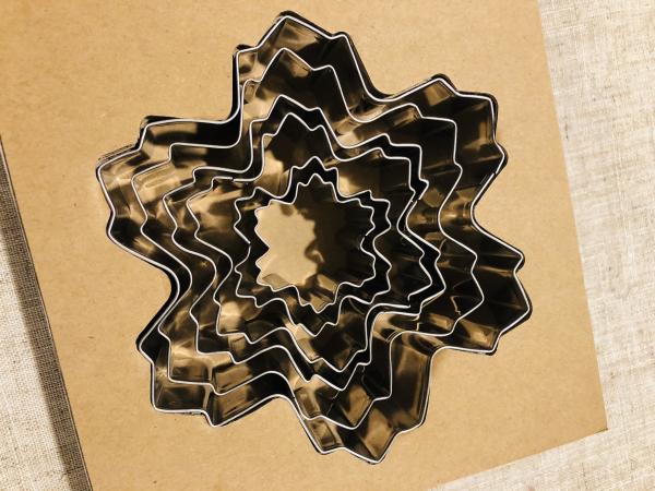 Snowflake Cookie Cutter Set picture