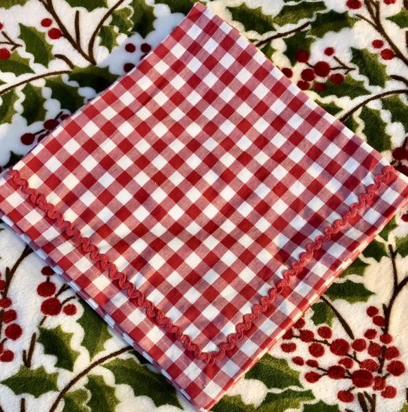 Monogram S/4 Gingham Dinner Napkins picture