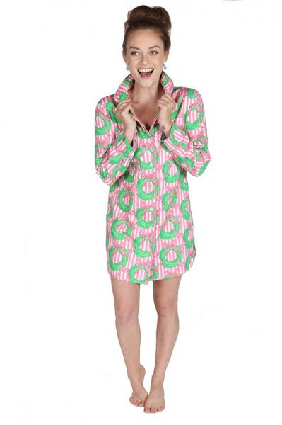 Boxwood and Bows Nightshirt picture
