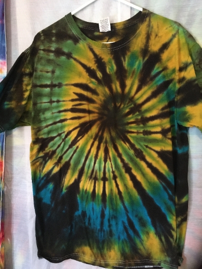 Spiral Tie Dyed Short Sleeve Shirt - Mens L (42-44) Fruit of the Loom - Greens, Gold, Turquoise and Brown  #287