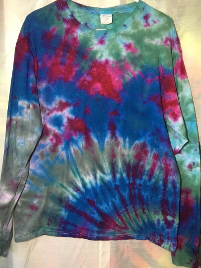 Tie Dye Spiral and Crinkle Combo Shirt!! Mens Large (42-44) Long Sleeve - Fruit of the Loom - T Shirt #237 picture