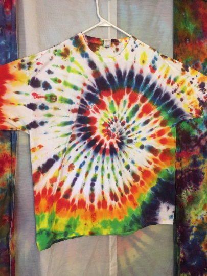 Tie Dyed Rainbow Confetti Tie Dyed T Shirt - Mens 2XL (50 - 52) - Fruit of the Loom - 100% Cotton Shirt - Short Sleeve. #297 picture