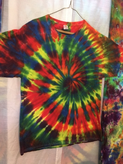 Tie Dyed Rainbow Spiral Long Sleeve T Shirt - Mens L (42-44) Fruit of the Loom. #303 picture