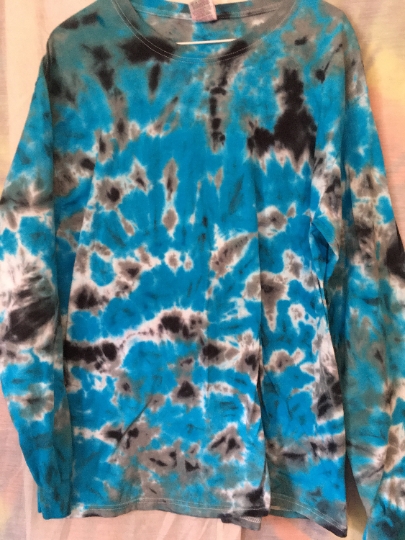 Tie Dye T Shirt - Black, White, Gray and Turquoise - 100% Cotton Mens Fruit of the Loom L (42-44) Long Sleeve Shirt #288