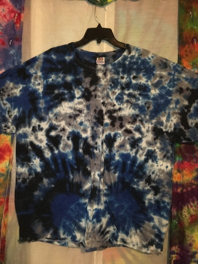 Crinkle Tie Dyed T Shirt - Black, Gray and Blue - 100% Cotton Mens Fruit of the Loom 3X (54-56) Short Sleeve Shirt. #271