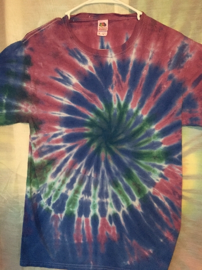 Classic Tie Dye Spiral - Colorful - 100% Cotton Fruit of the Loom - Mens' S (34-36) Short Sleeve. #258 picture