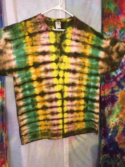 Tie Dye - Tie Dyed T Shirt - Autumn Fan Fold - Mens 2 XL (50-52) 100% Cotton Fruit of the Loom - Short Sleeve. #354 picture