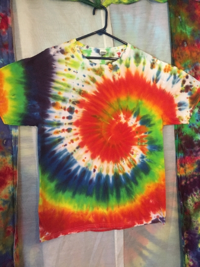 Tie Dye - Rainbow Confetti Tie Dyed T Shirt - Mens L (42-44) 100% Cotton Fruit of the Loom. #309