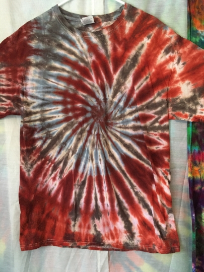 Spiral Tie Dye Short Sleeve 100% Cotton Mens L (42-44) Fruit of the Loom Shirt- Beautiful Coral, Red, BlueGray and Brown #290 picture