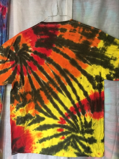 Tie Dyed Short Sleeved Mens Tie Dye T Shirt 100% Cotton - L (42-44) Fruit of the Loom - Double Spiral - Orange, Yellow, Red and Brown. #140