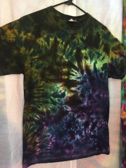 Tie Dye - Crinkle Greens and Purples - Tie Dyed T Shirt - Mens M (38-40) Medium Fruit of the Loom 100% Cotton - Short Sleeve Shirt. #303 picture