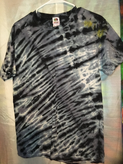 Tie Dyed T Shirt Black and Gray Striped Tie Dyed Short Sleeved Shirt - Mens' M (32-34) Fruit of the Loom. #167 picture