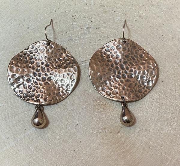 Hammered Gold Circle Earrings picture