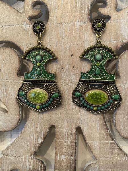 Artistic Emerald Earrings
