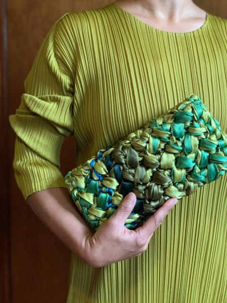 Lorenza Gandaglia Ribbon Clutch Green picture