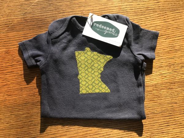 Minnesota Onesie - 18 month size picture