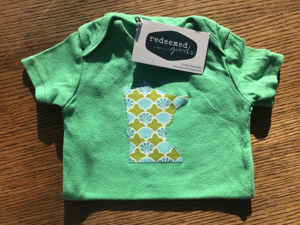 Minnesota Onesie - 18 month size picture