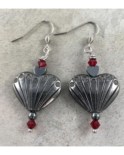 Gunmetal Heart Earrings picture