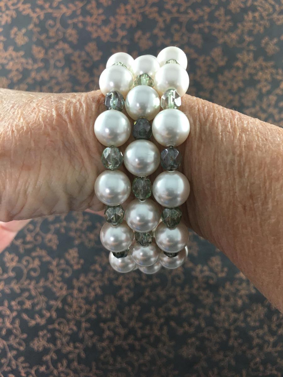 Swarovski Crystal Pearl and Pale Gray/Green Glass Memory Wire Bracelet picture