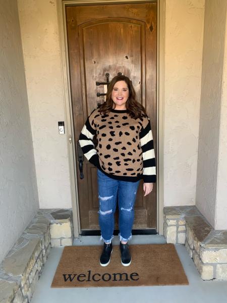 Leopard sweater with striped sleeves picture