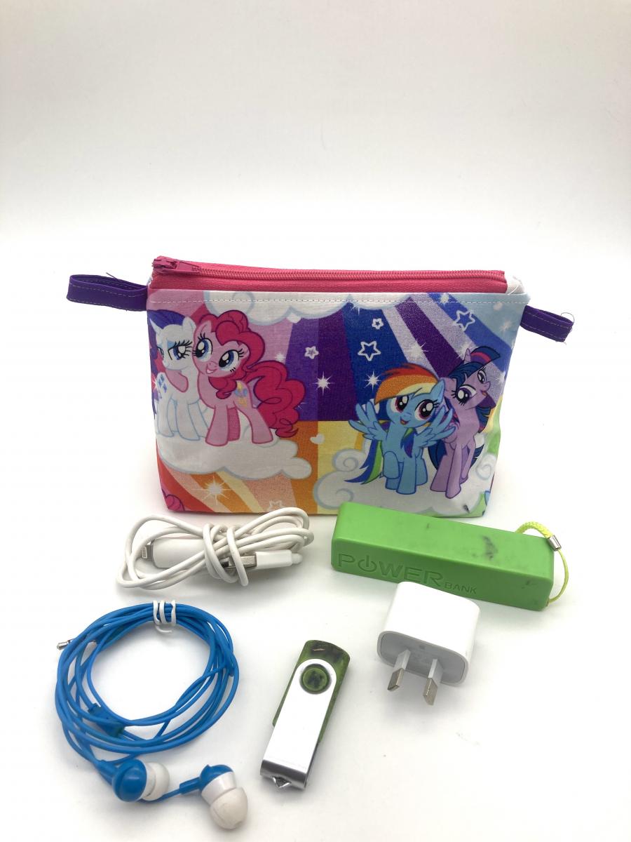 Retro and Childhood Wide Bottomed Zipper Pouches Small picture