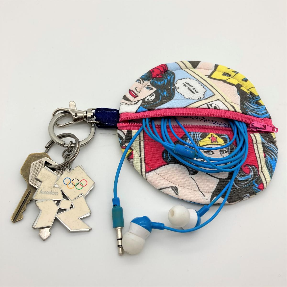 Female Super Heroes Round key chain pouches picture