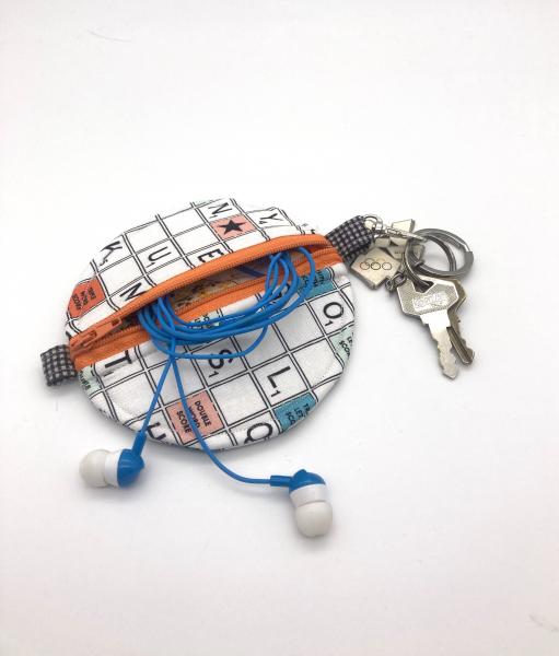 Computer and Arcade Game round keychain pouches picture