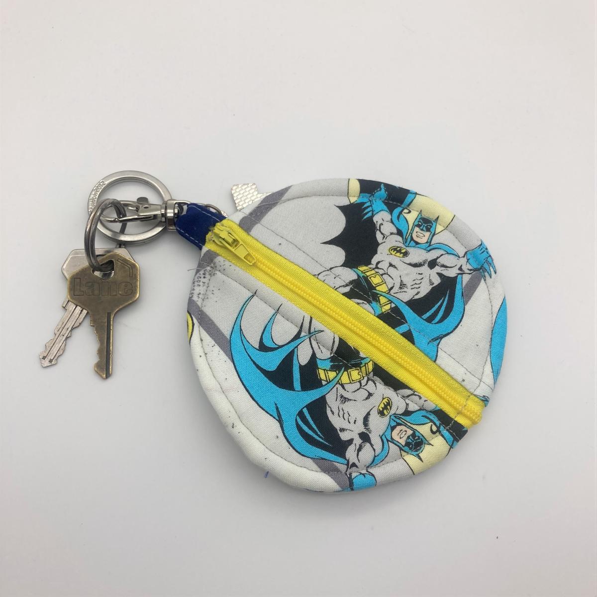 Marvel Universe Round key chain Pouch picture