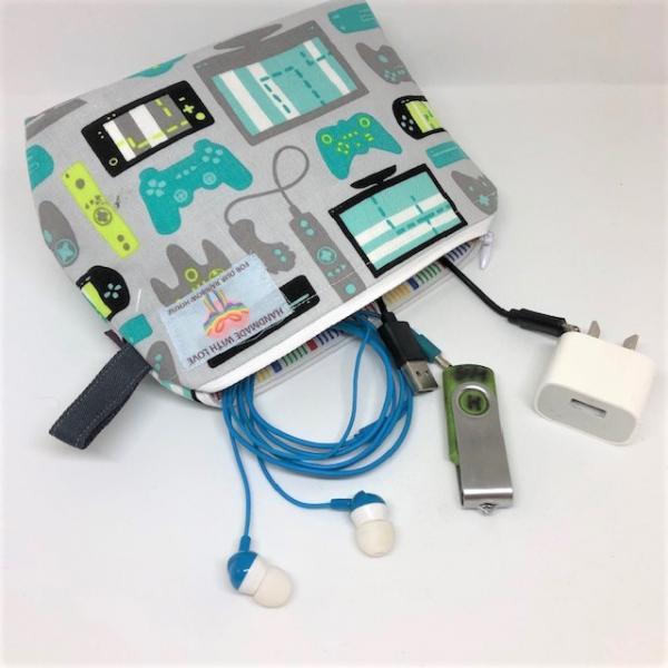 Computer Arcade and Tabletop Games Zipper Pouches Small picture