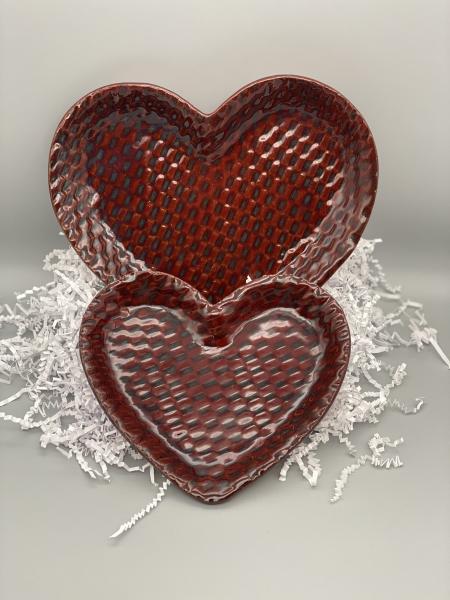 Nesting Hearts Stoneware Plate Set picture