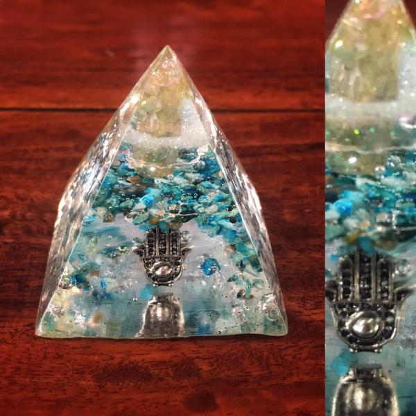 Small Hamsa Orgonite Pyramid