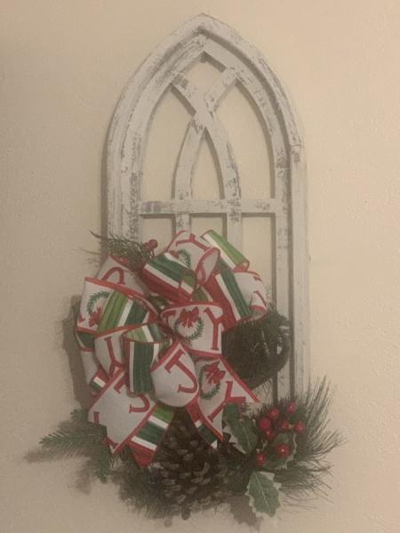 Large White distressed Chrostmas Arch picture