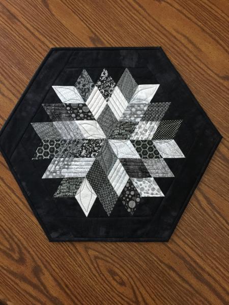 Large black/white hexagon table topper