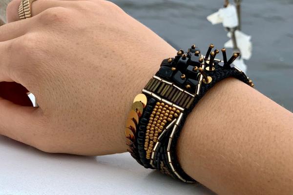 Wide Vera Bracelet | Black picture