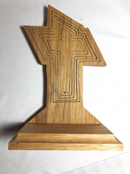 3-D cross cut from oak.