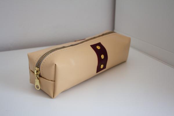 Handmade leather pencil case ("beige et bordeaux")